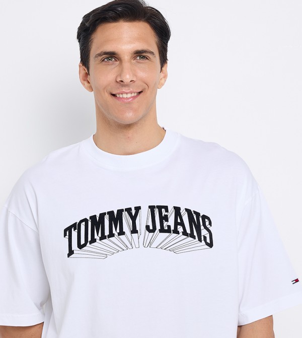 Tommy Hilfiger  T-Shirts - White Round Neck T-Shirts