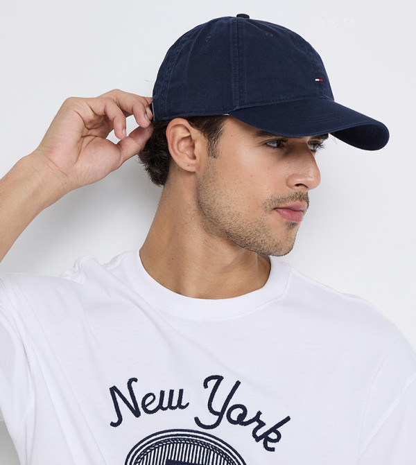 تومي هيلفيغر  كابات وقبعات - كحلي قبعات