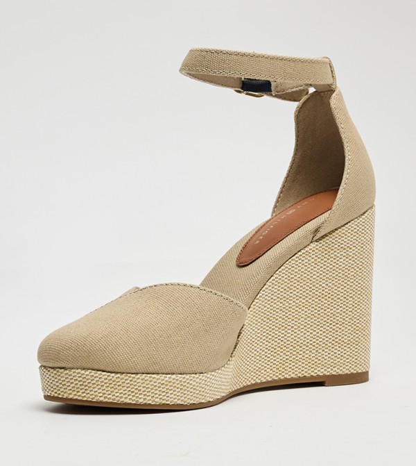 Tommy Hilfiger  Wedges - Beige Wedges