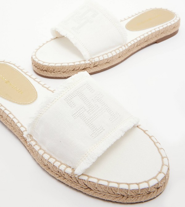 تومي هيلفيغر  c24e4786-aa1d-4183-a5eb-d9a2cca7b67b - أبيض Flat Sandals