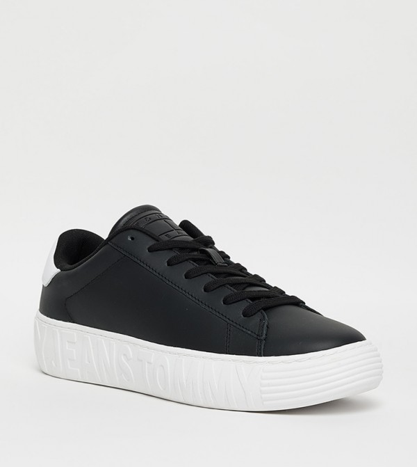 Tommy Hilfiger Tommy Hilfiger - Black Low Top