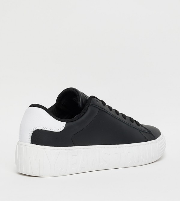 Tommy Hilfiger Tommy Hilfiger - Black Low Top