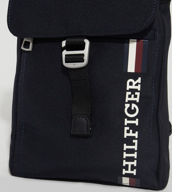 Tommy Hilfiger Tommy Hilfiger - Navy Cross Body Bags