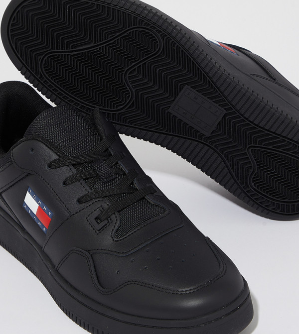 تومي هيلفيغر  أحذية - أسود أحذية برقبة منخفضة 