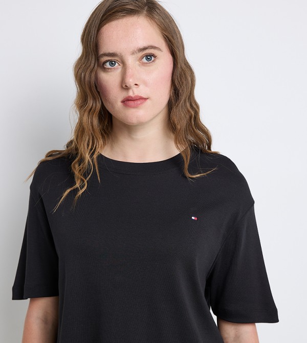 تومي هيلفيغر  تيشيرتات - أسود Short Sleeve T-Shirts