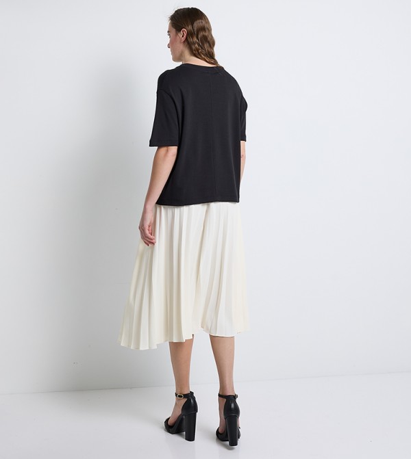 تومي هيلفيغر  تيشيرتات - أسود Short Sleeve T-Shirts