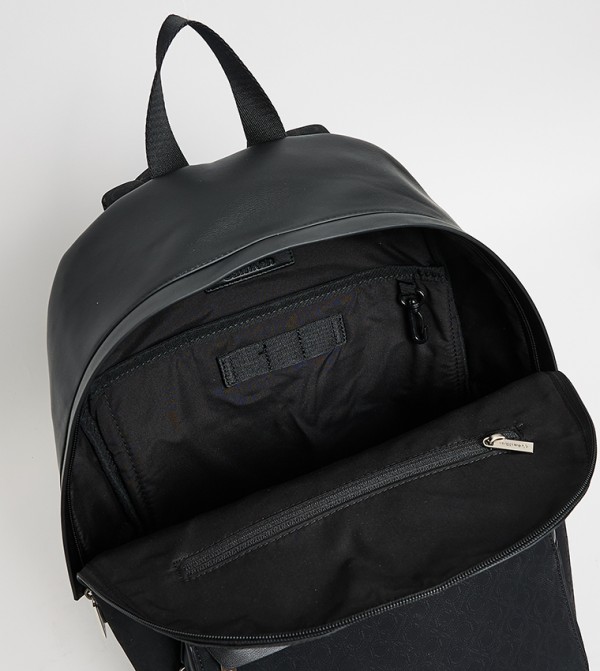 Calvin Klein Calvin Klein - Black undefined