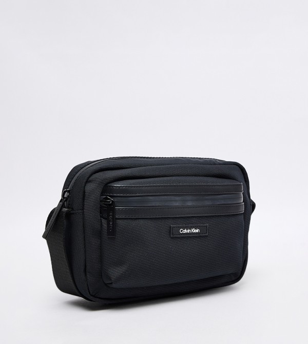 كالفين كلاين  حقائب يد - أسود Cross Body & Sling Bags