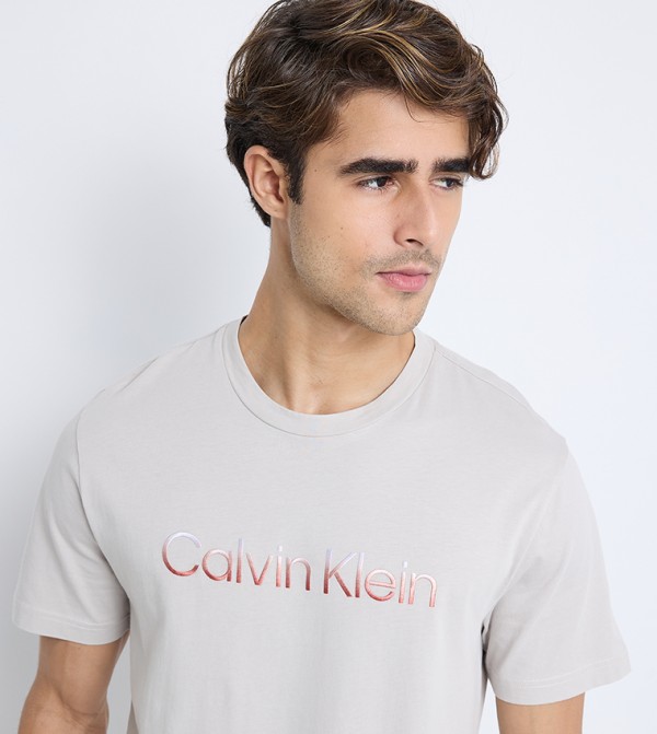 كالفين كلاين كالفين كلاين - رمادي Round Neck T-Shirts
