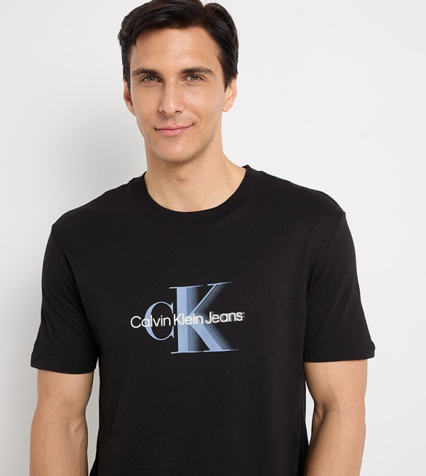 Calvin Klein Jeans Calvin Klein Jeans - Black Round Neck T-Shirts
