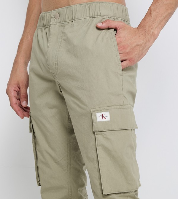 Calvin Klein Jeans  Cargos - Olive Cargos
