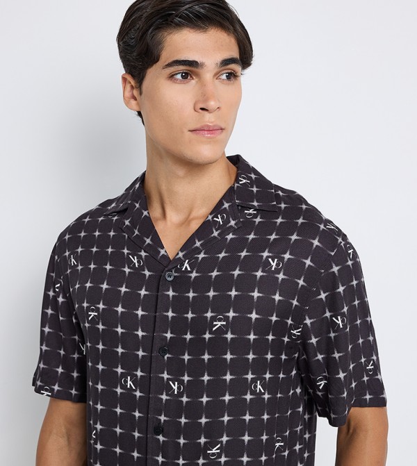 كالفين كلاين  - أسود Short Sleeves