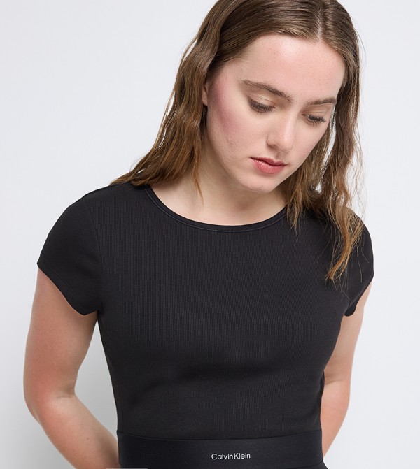 كالفين كلاين  بلوزات - أسود Cropped Tops