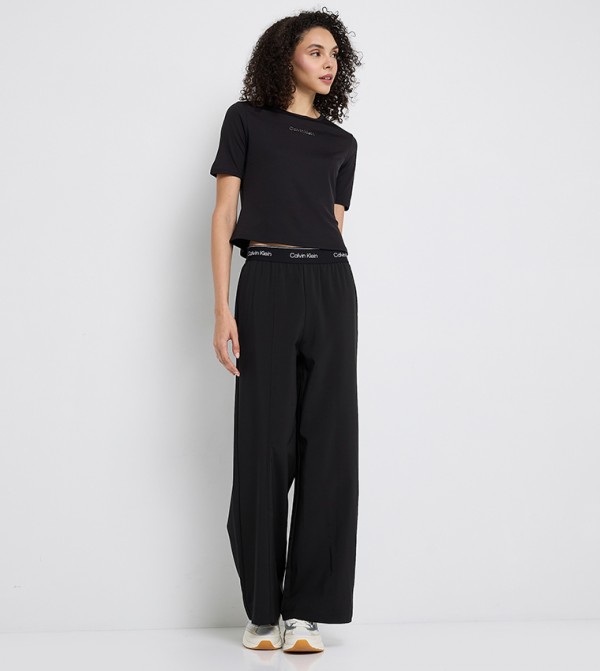 كالفين كلاين  تيشيرتات - أسود Short Sleeve T-Shirts