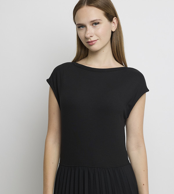 Tommy Hilfiger  Clothing - Black Midi Dresses