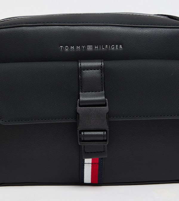 تومي هيلفيغر تومي هيلفيغر - أسود Cross Body & Sling Bags