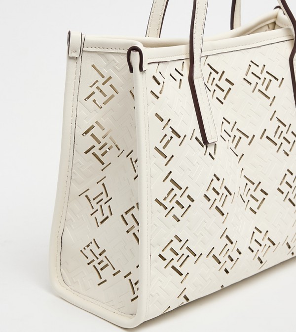 Tommy Hilfiger Tommy Hilfiger - Ivory Tote Bags