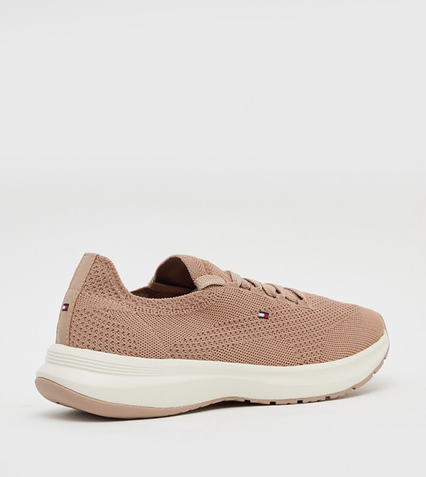 تومي هيلفيغر أحذية سنيكرز - بيج أحذية برقبة منخفضة