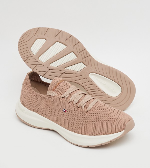 تومي هيلفيغر أحذية سنيكرز - بيج أحذية برقبة منخفضة