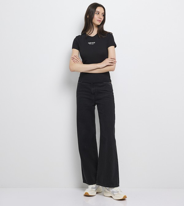 Tommy Jeans  T-Shirts - Black Casual T-Shirts