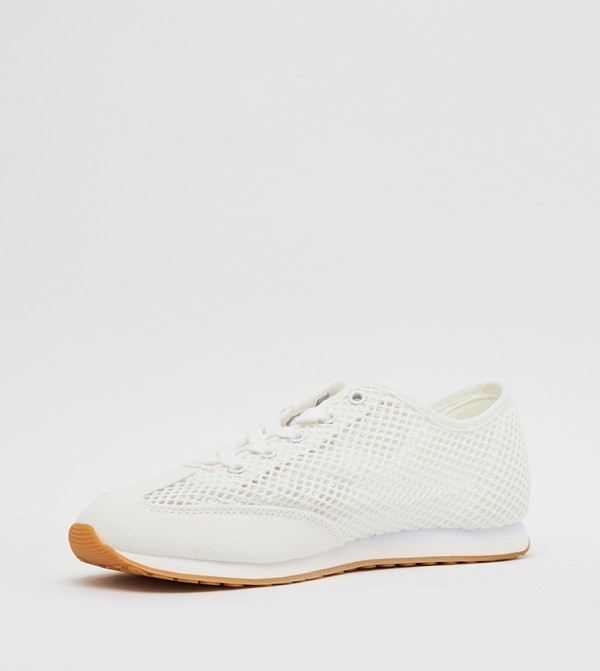 تومي هيلفيغر أحذية سنيكرز - بيج فاتح أحذية برقبة منخفضة