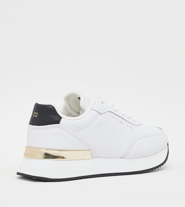 تومي هيلفيغر  أحذية سنيكرز - أبيض أحذية برقبة منخفضة 