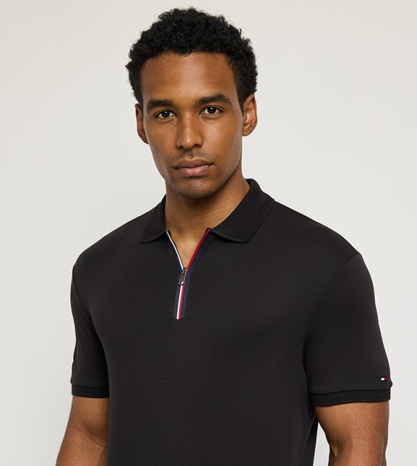 Tommy Hilfiger  T-Shirts - Black Polo T-shirts