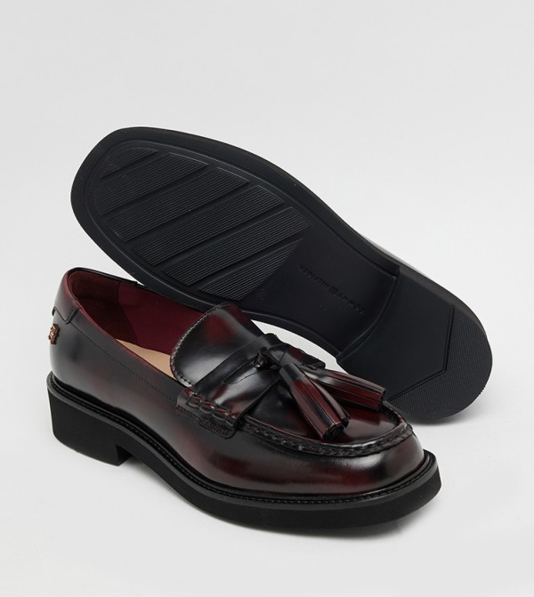 تومي هيلفيغر تومي هيلفيغر - بني محمر  undefined