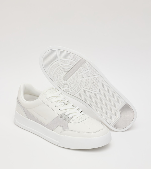 Tommy Hilfiger Tommy Hilfiger - White Low Top