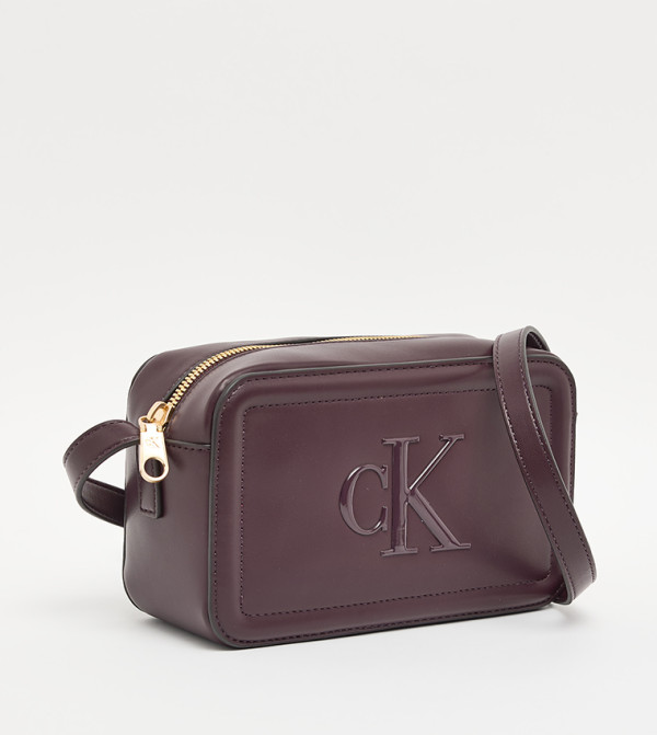 كالفين كلاين كالفين كلاين - بني  حقائب بحمالة طويلة