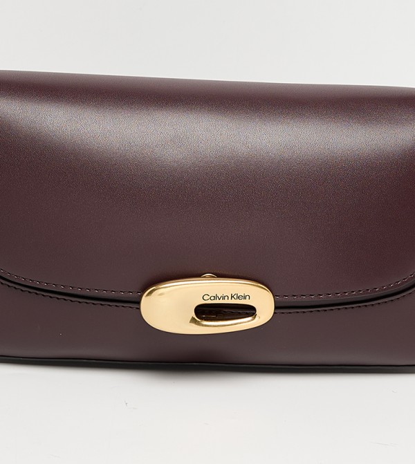 Calvin Klein Calvin Klein - Brown Shoulder bags