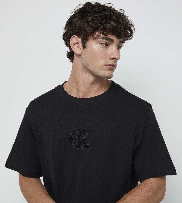 Calvin Klein Jeans Calvin Klein Jeans - Black Round Neck T-Shirts