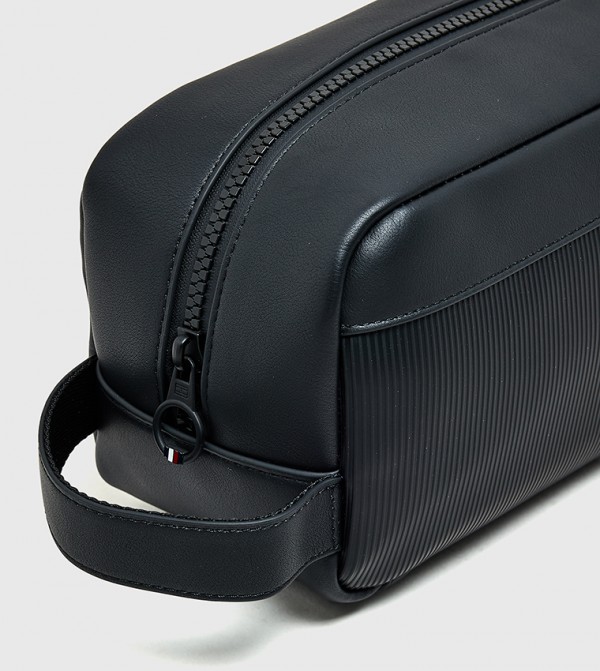 Tommy Hilfiger  - Black Toiletry bags