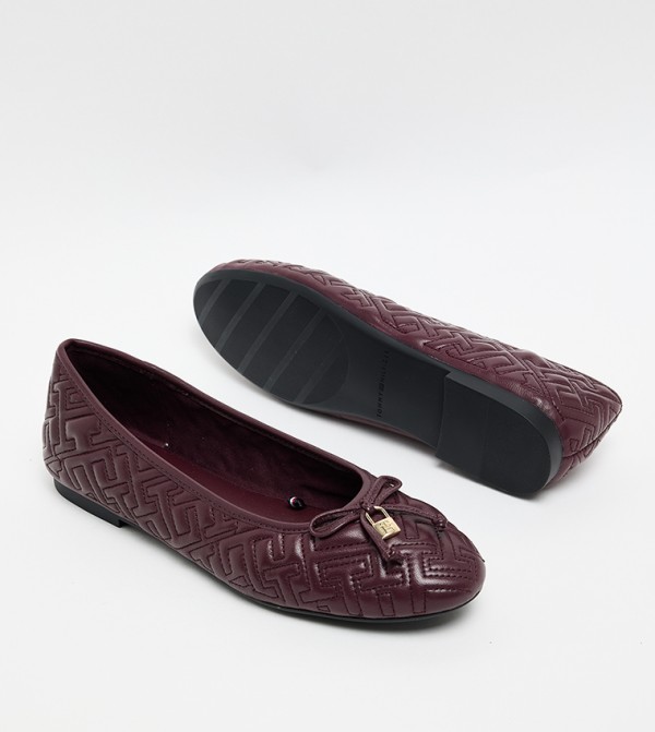 تومي هيلفيغر ﻦﺳﺍﺀ - بورغندي undefined