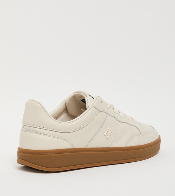 Tommy Hilfiger  Shoes - Beige Low Top