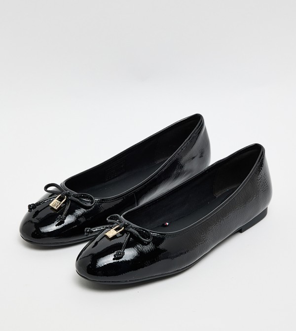 Tommy Hilfiger - Black undefined