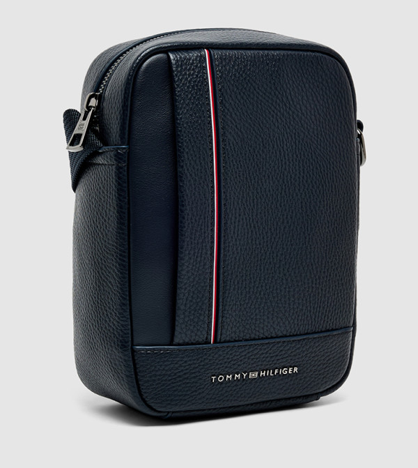 تومي هيلفيغر  حقائب - كحلي Cross Body & Sling Bags