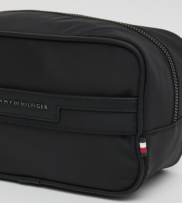 Tommy Hilfiger Bags - Black Toiletry bags