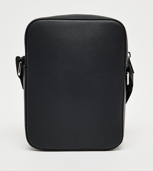 Tommy Hilfiger  Cross Body & Sling Bags - Black Cross Body & Sling Bags