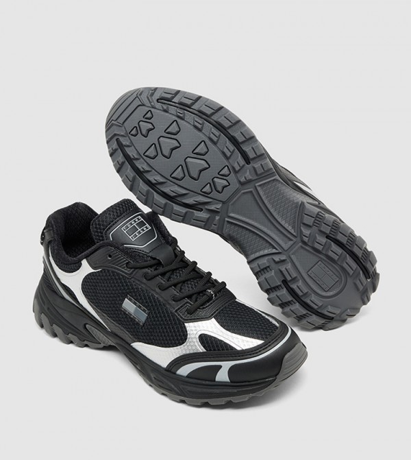 تومي هيلفيغر  أحذية سنيكرز - أسود أحذية برقبة منخفضة 