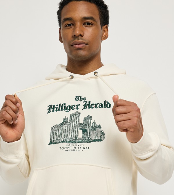 Tommy Hilfiger  Hoodies & Sweatshirts - Yellow Hoodies