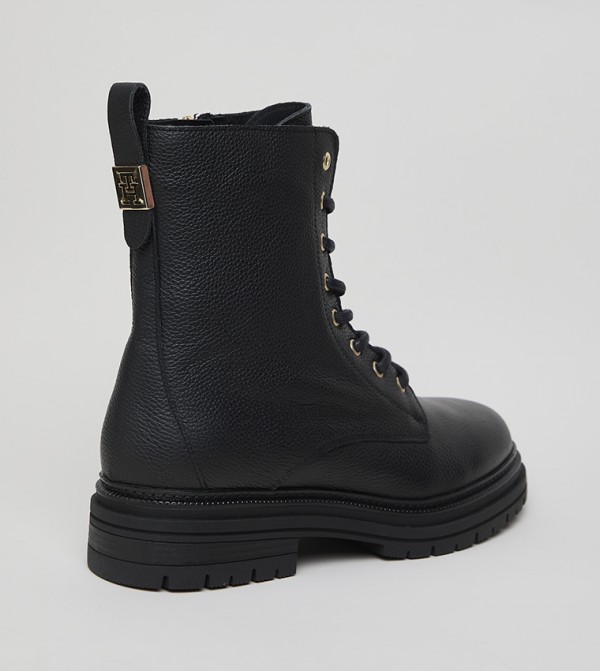 تومي هيلفيغر أبوات - أسود Mid Calf Boots