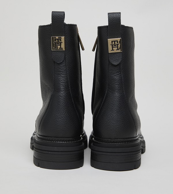 تومي هيلفيغر أبوات - أسود Mid Calf Boots