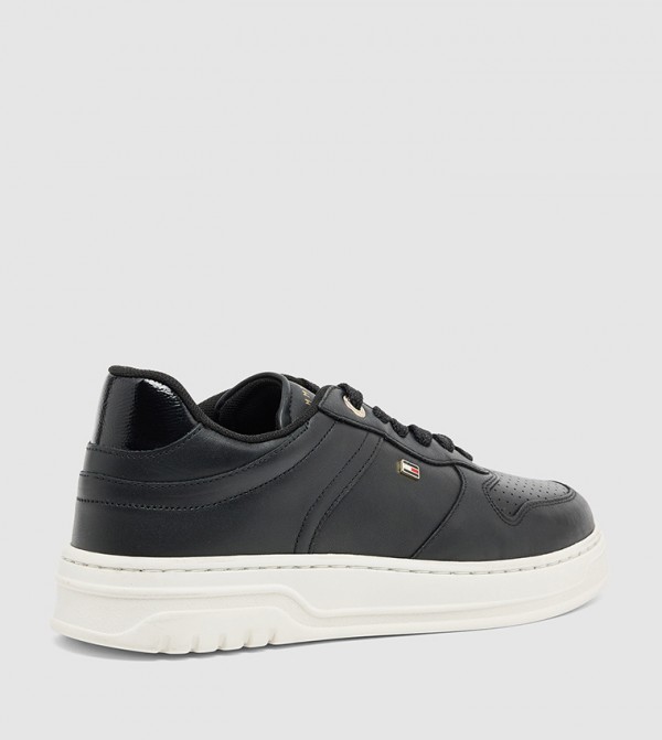 Tommy Hilfiger Tommy Hilfiger - Black Low Top
