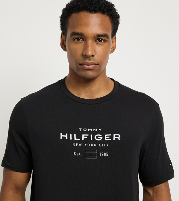 Tommy Hilfiger  Clothing - Black Round Neck T-Shirts