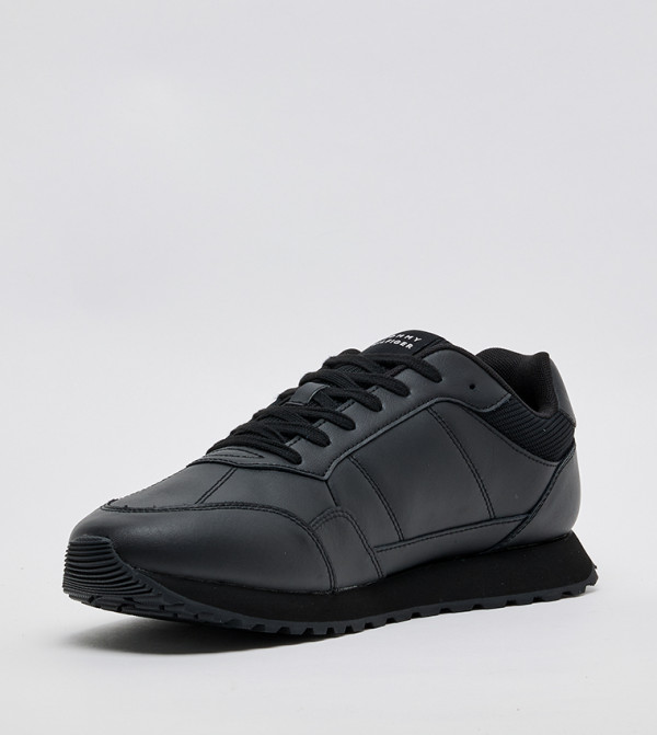 Tommy Hilfiger Men - Black Low Top