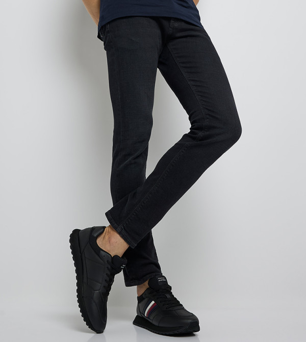 Tommy Hilfiger Men - Black Low Top