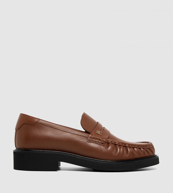 Tommy Hilfiger  Loafers & Mocassins - Brown undefined