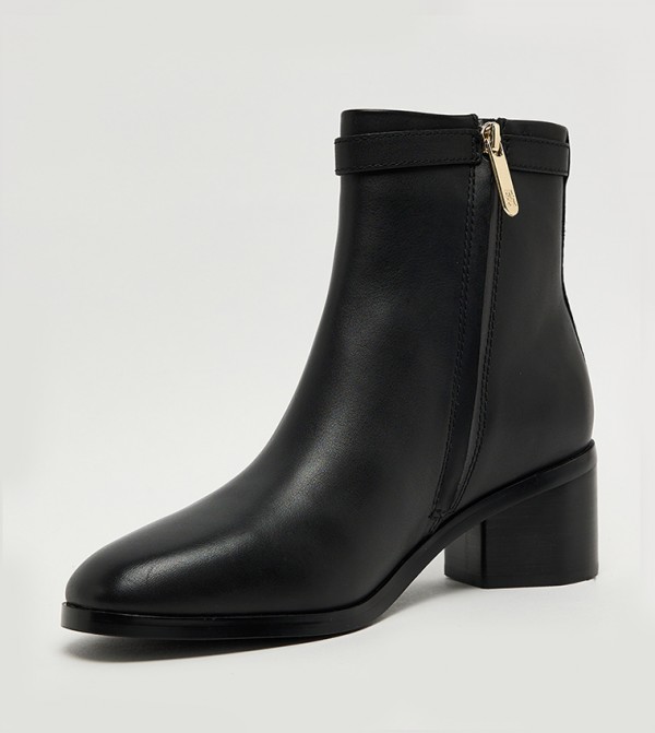 Tommy Hilfiger Tommy Hilfiger - Black Ankle length Boots