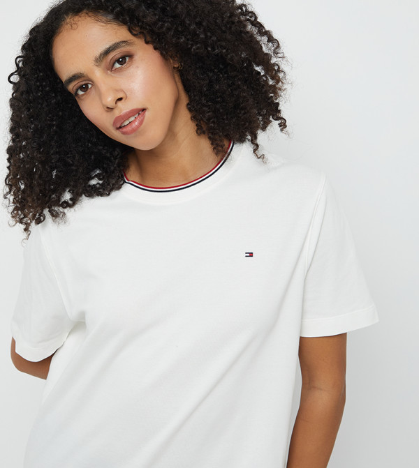 Tommy Hilfiger  T-Shirts - Ecru Short Sleeve T-Shirts
